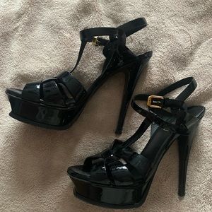 Black YSL Pump